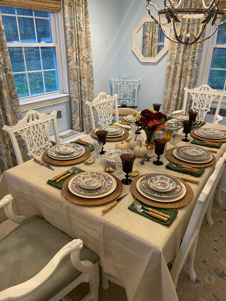 Creating a Stunning Thanksgiving Table!